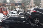 9 машин вщент: Київ жахнула масштабна ДТП, перші подробиці і кадри 18+