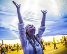 С Днем Независимости: поздравление крымчан довело соцсети до слез