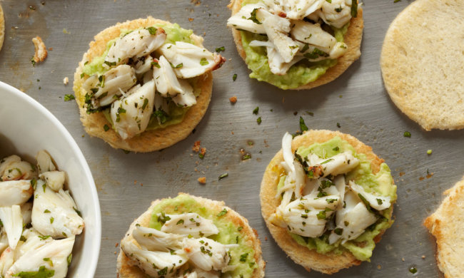 Простий рецепт крабової брускетти