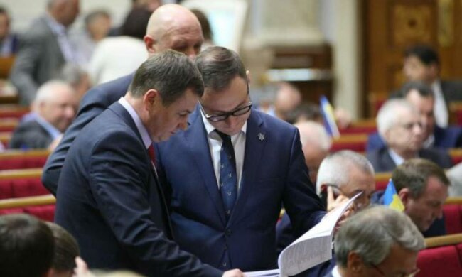 Договірняк в Раді: депутати зроблять олігархів ще багатшими