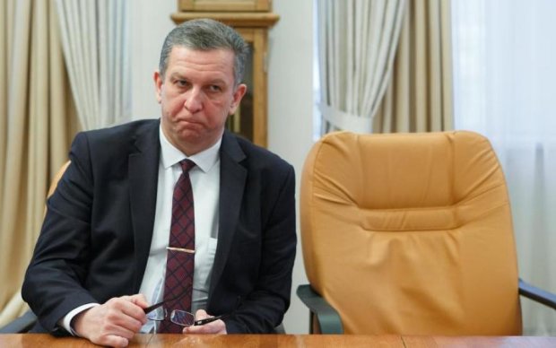 Міністр-дієтолог за місяць поклав до кишені 8-річну пенсію українця
