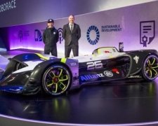 Roborace показала гоночные беспилотники