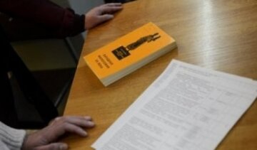 У Росії спалили "чужі російській ідеології" книги