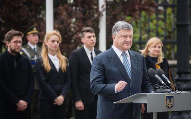 Порошенко похвастался "золотым запасом" Украины