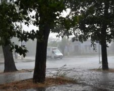 Мощная стихия накрыла украинский город