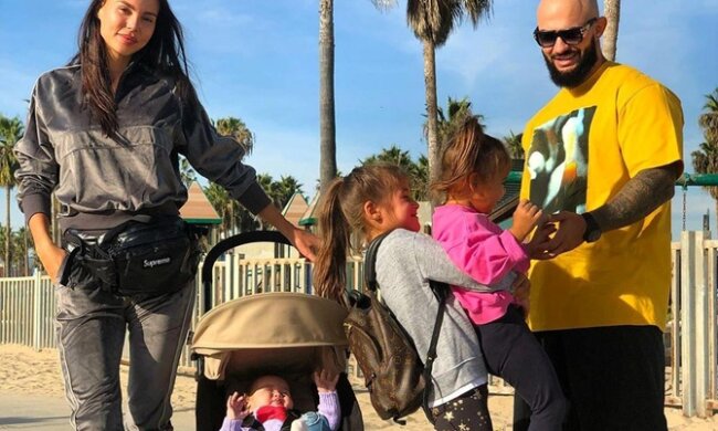 Самойлова з Джиганом і дітьми, фото Instagram