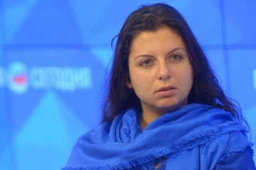 Кремлівські пропагандисти відхрестилися від звинувачень Макрона