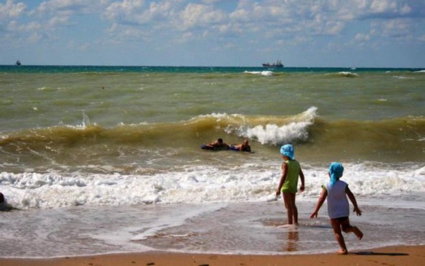 Доскакався: українця три доби носило по морю на батуті