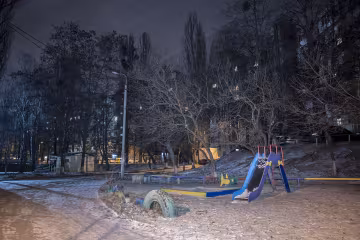 Бережіть дітей: в Україні орудують небезпечні "ворожки", полюють у дворах