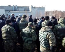 Блокадники скликають на масові акції у великих містах