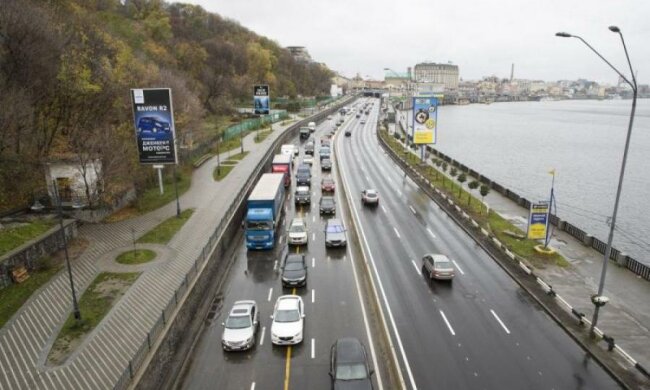 Стало відомо, коли почнуть діяти жорсткіші правила на дорогах