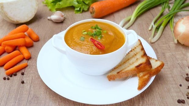 Такого ви ще точно не куштували: морквяний суп з мандаринами