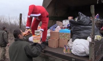 Санта Клаус привіз подарунки воїнам АТО (відео)