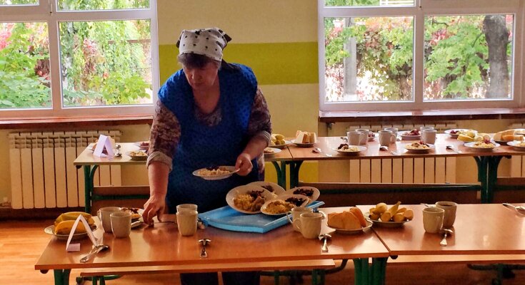 Школьные столовые в Украине постепенно переходят на здоровую пищу