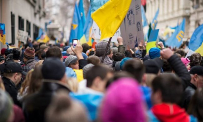 Устали от коррупции и войны: украинцы назвали главные проблемы в стране