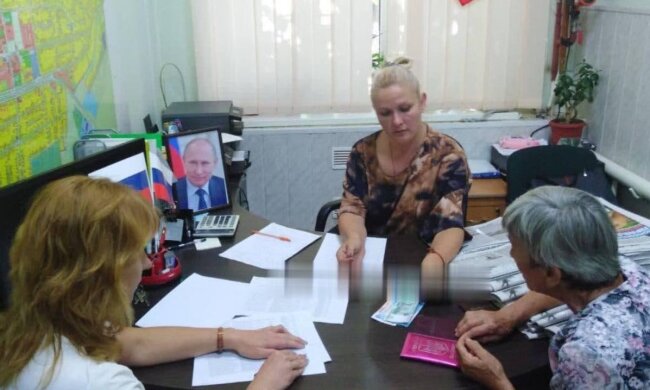 Оккупанты в Херсоне, фото: свободный источник