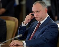 Друг Путіна заблокував його армію упирів