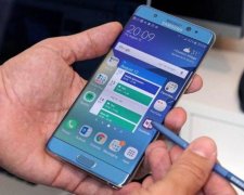 Samsung відклала свій флагман на осінь