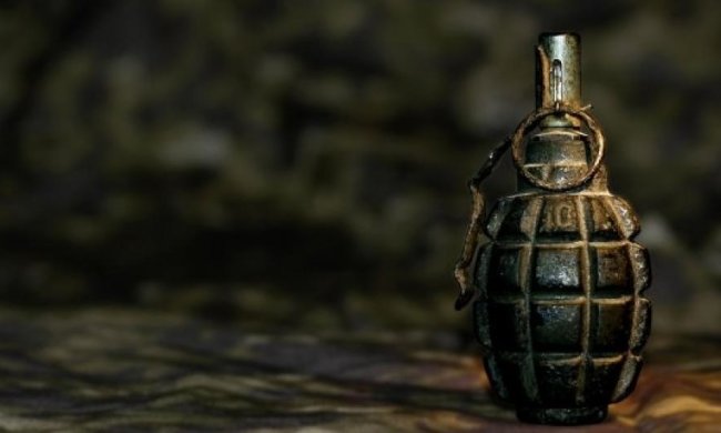 У Львові вночі підірвали дві гранати