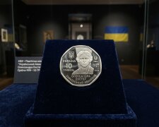 срібна пам'ятна монета восьмикутник НБУ Олександра Екстер