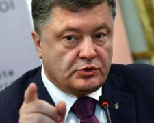 РФ продолжает срывать выполнение Минских договоренностей - Порошенко