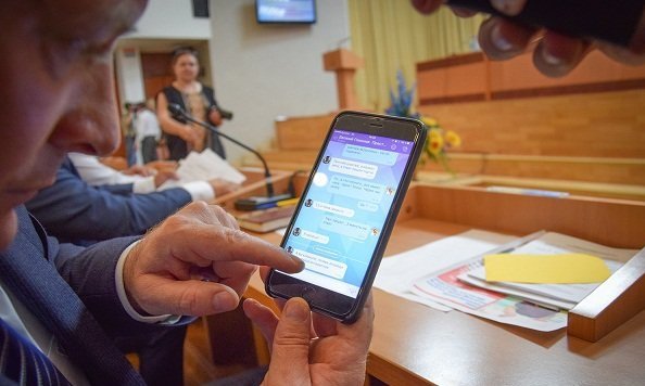 "Шеф дрюкає": депутат Порошенка попався на ганебній переписці щодо Зеленського
