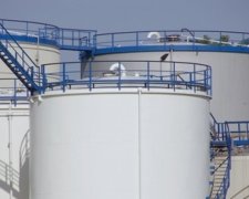 В США більше ніде зберігати нафту