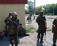Бойовики Донбасу платять ватажкам, щоб "відкосити" від передової