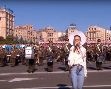 Запрошена Зеленським реперша Аліна Паш на День Незалежності розбурхала українців: літала до Москви