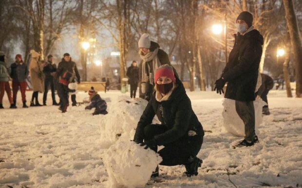 Харків'яни влаштували снігову битву, фото: Telegram де в Харкові