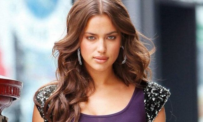 Очень похожи: звездная модель показало фото с самой родной