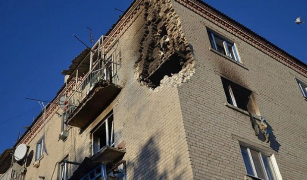 Полсотни домов серьезно повредило взрывом в Сватово (фото)