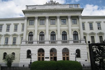 Бізнесмен Ростислав Мельник нагородив кращих студентів-будівельників НУ "Львівська політехніка" іменними стипендіями