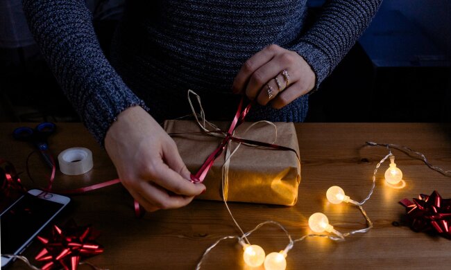 Подарунок для коханої: оригінальні ідеї для тих, у кого є фантазія але мало грошей