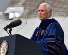 Студенти зацькували праву руку Трампа