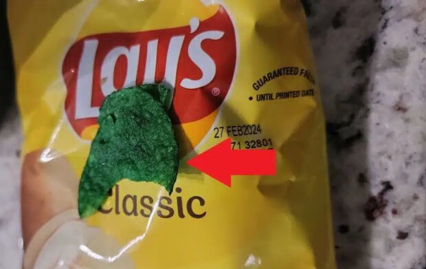 Зелена чипсина в пачці, фото: Reddit