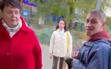 Неадекват напал на украинку с ребенком. Фото: скрин youtube