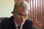 Ющенко розвеселив соцмережі своїми «хіпстерскими окулярами» (фото)