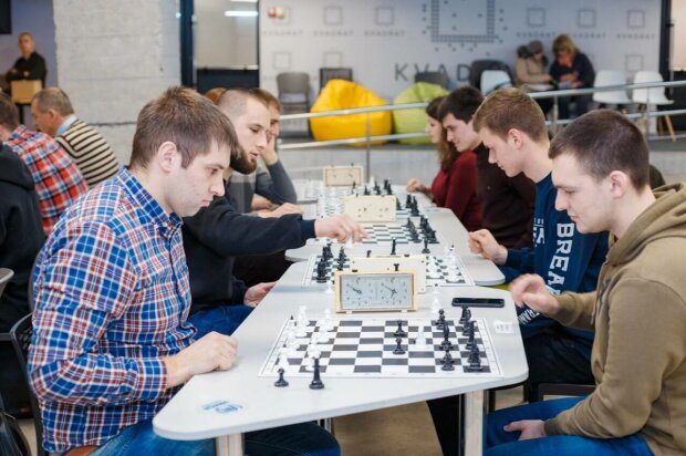 Молодой одессит взял "золото" на чемпионате мира из шахмат: гениальная комбинация