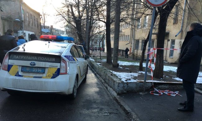 Небезпечні "покатушки" підлітків ледь не закінчилися трагедією: батьки схопляться за серце, побачивши фото диких перегонів