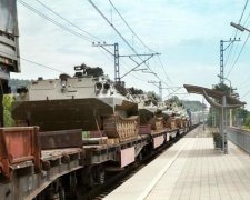 Потяг окупанта розгубив по дорозі знаряддя війни