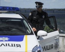 Водій Porsche збив авто патрульних і втік
