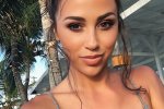 Гаряча островітянка Ана Чері затулила об'єктив величезним задом: фото 18+