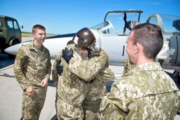 Крушение Л-39 на Харьковщине: пилот самолета заговорил, - вот они, наши герои