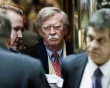 Головний доберман Трампа оголосив про атаку на Росію