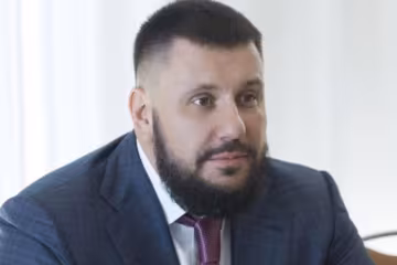 Подопечного Януковича в суде защитит бесплатный адвокат