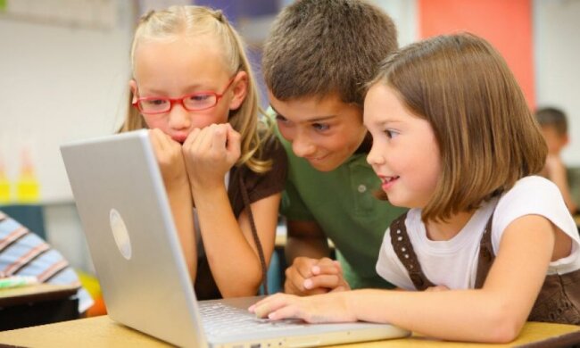 Детей из оккупированных территорий будут обучать через сайт дистанционного образования