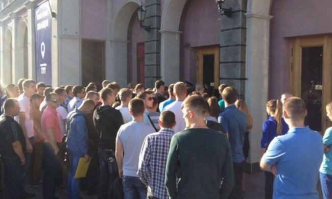 У Черкасах рекордна кількість бажаючих працювати у новій поліції