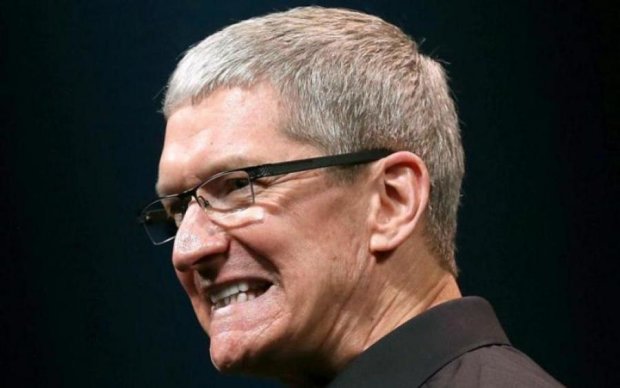 Apple назвала причину провалу iPhone X