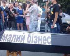 Податкову "спрощенку" вб'ють повільно